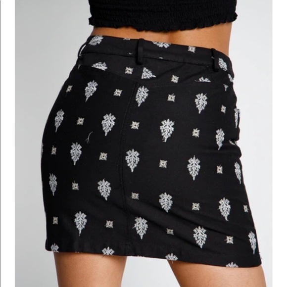 Black & white Jean Skirt by Love Riche new - Picture 2 of 8